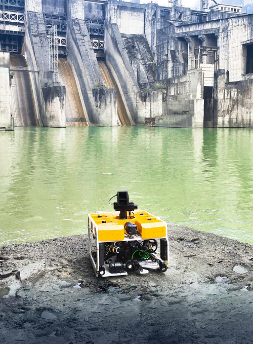 深之蓝水下机器人给大坝做“CT”，保障大坝安全。受访者供图